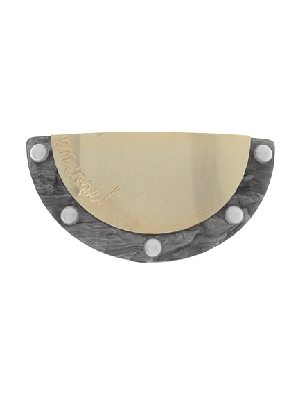 actressミラーバレッタ