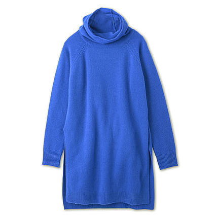 スリットニットワンピース