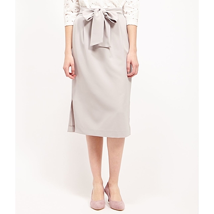 リボン付きミモレ丈スリムスカート