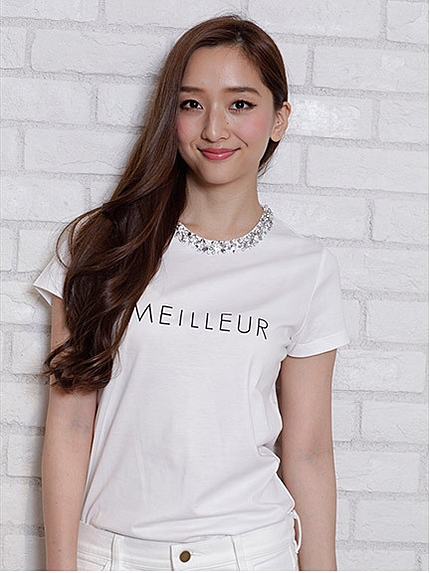 ビジュー付ロゴTシャツ