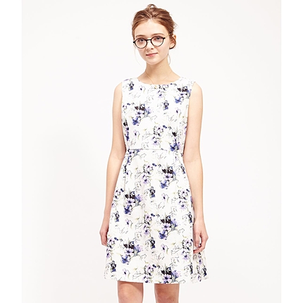 ボタニカルプリントワンピース