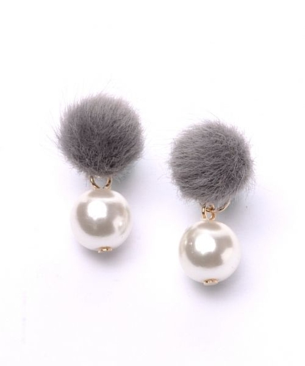 パールサガリファーピアス/mikoa