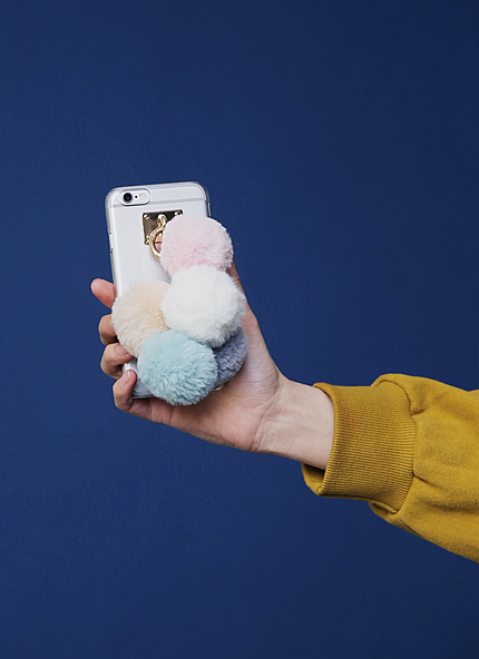 *iPhone6/6+,6S/6S+対応*パステルポンポンスマホケース・全1色・t45919