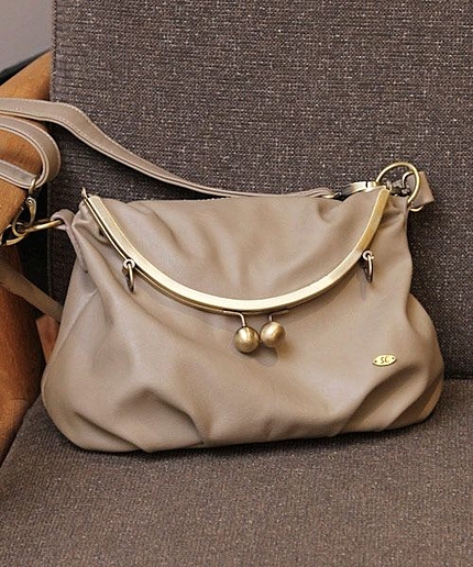 3WAYがま口ショルダーバッグ