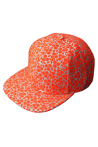 ネオンクローバーキャップ