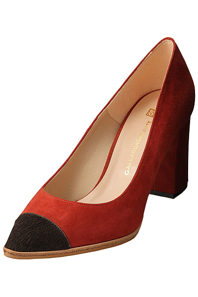 チャンキーヒールパンプス