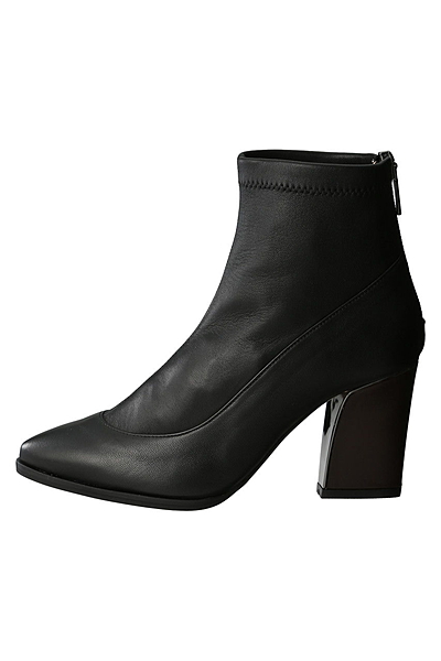 ストレッチショートブーツ