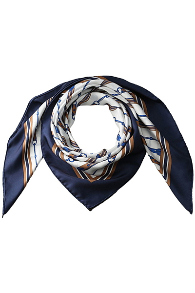 チェーン柄シルクスカーフ(108×108)