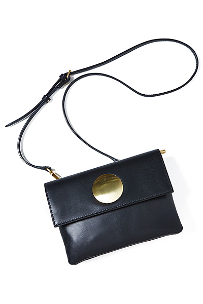 【FLYNN】レザーショルダーバッグ