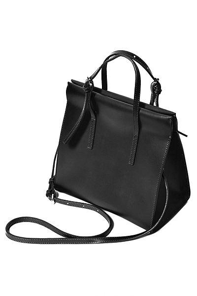 【YAHKI】2WAYレザーショルダーバッグ