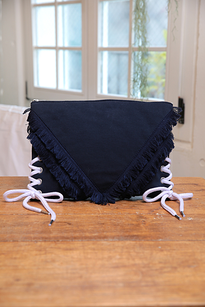 スウェットフリンジクラッチ