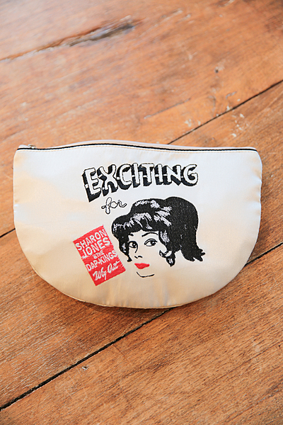 エンブロイダリーポーチ