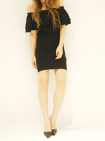 オフショルニットワンピース