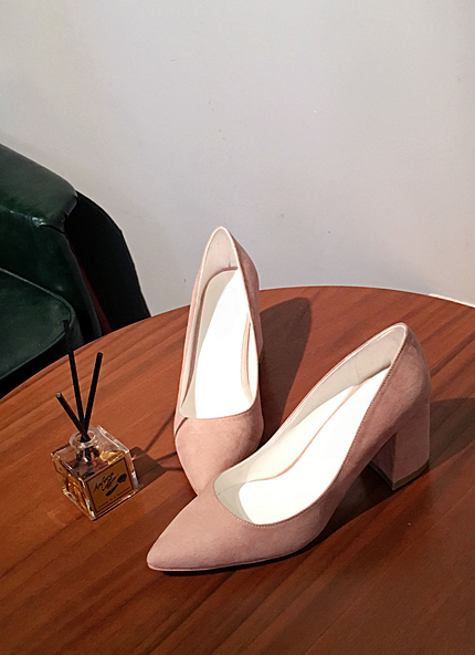 アーモンドトゥミドルチャンキーヒールパンプス・全4色・s43532