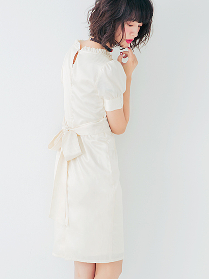 サテンレディワンピース