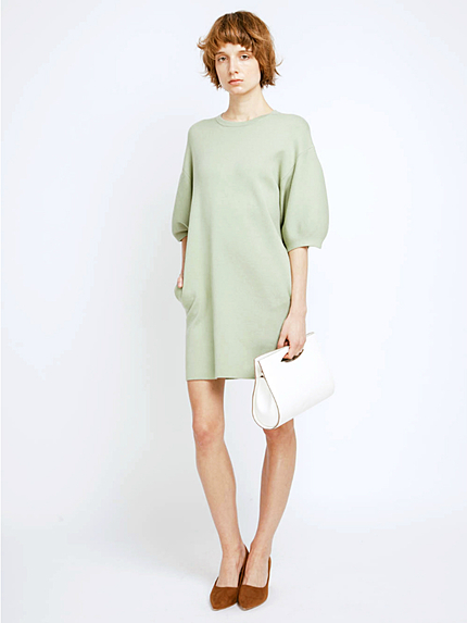 ボリュームスリーブニットワンピース