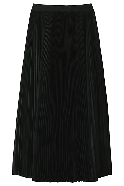 プリーツロングスカート