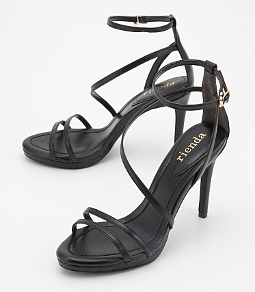 スリムストラップサンダル