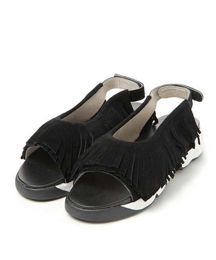 ME&HERフリンジサンダル