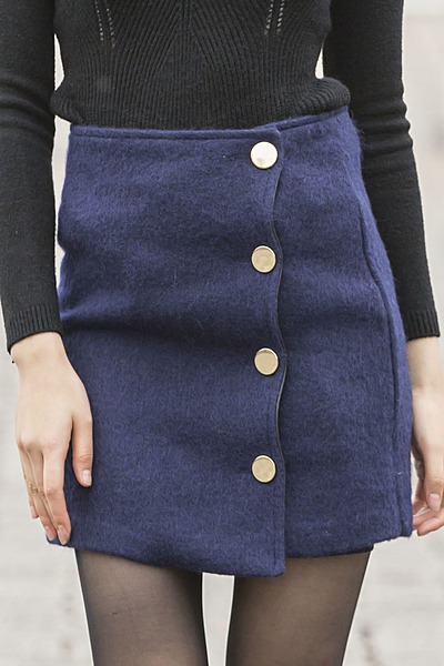 サイド釦スカート
