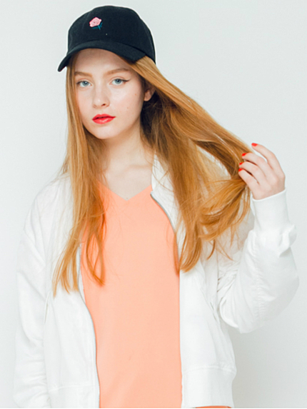 ワンポイント刺繍キャップ