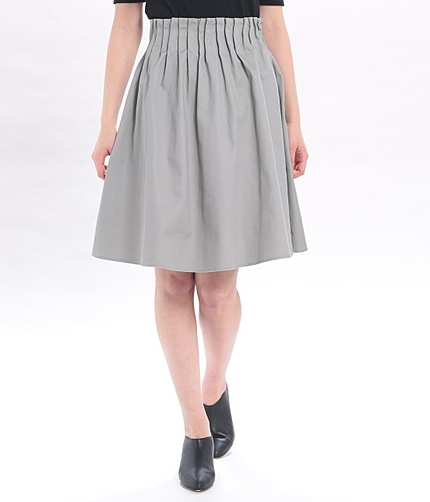 カツラギタックフレアスカート