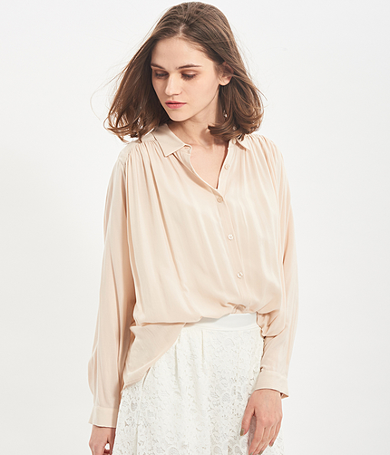 レーヨンギャザーシャツ