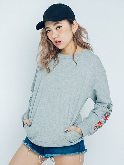 Monochrome キャップ