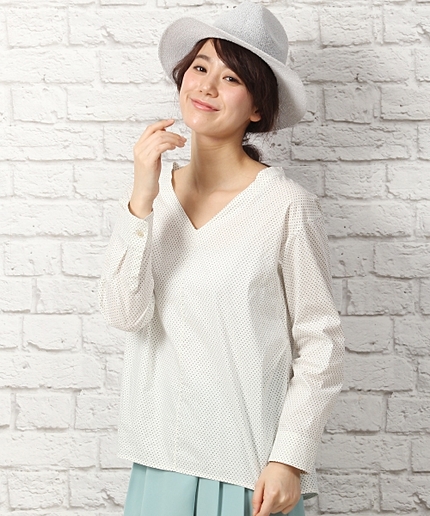 エリヌキタックブラウス