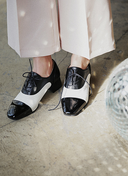 フェイクレザースクエアトゥオックスフォードシューズ・全2色・s46003