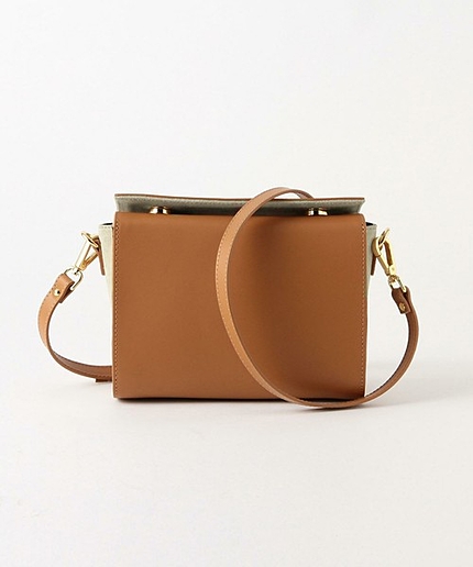 BY Carol J ミニボックスショルダー o