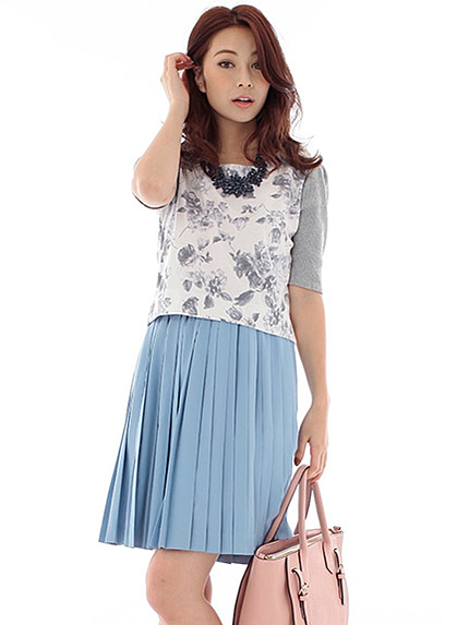 プリーツスカート