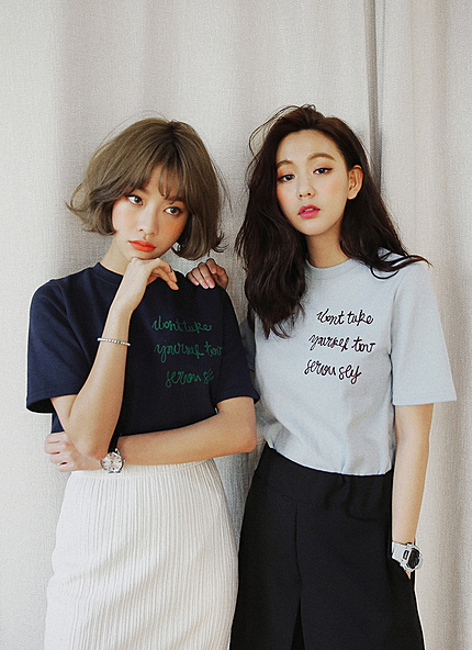 レタリング刺繍Tシャツ・全5色・r46012
