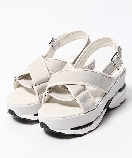 【LADIES　WEB先行予約】アツゾコクロスサンダル