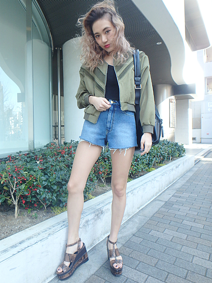 スポーティーサテンブルゾン