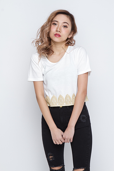 エンブロイダリーヘムレースTOPS