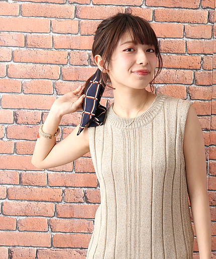 スカーフへアゴム