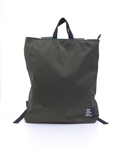 ナイロントートリュック