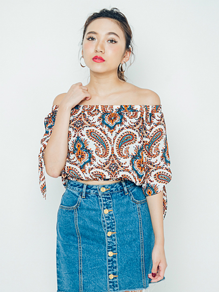 Flower オフショルTOPS