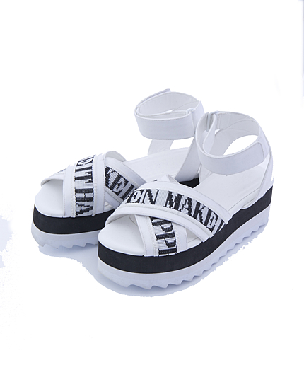 ベルト厚底サンダル