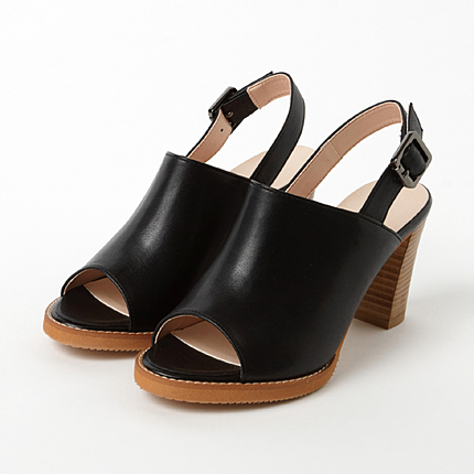 春夏のトレンドコーデに★サボ風バックベルトサンダル