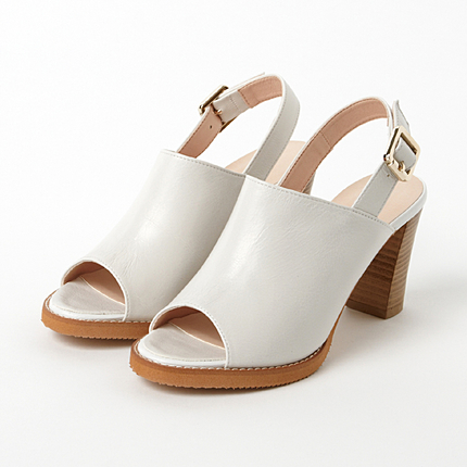 春夏のトレンドコーデに★サボ風バックベルトサンダル