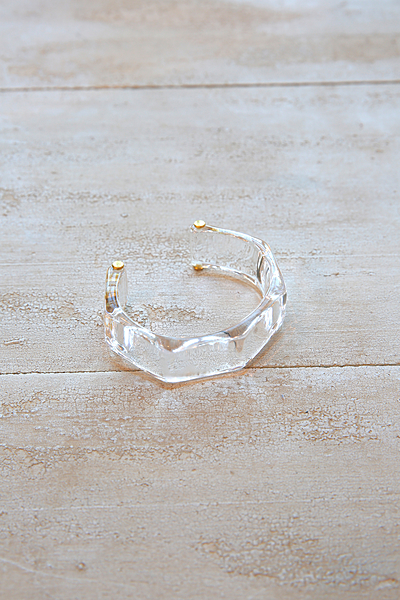 アクリルバングル