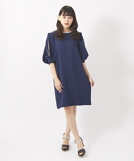 ビジュー付きデザインワンピース