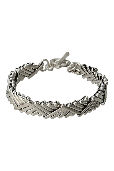 チェーンブレスレット