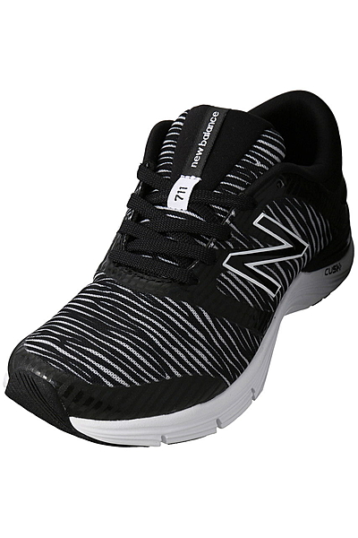 WX711V2スニーカー