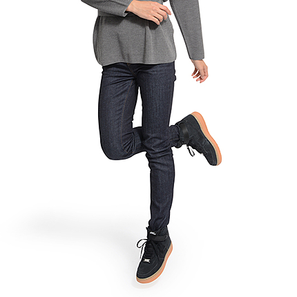 スリムデニムパンツ