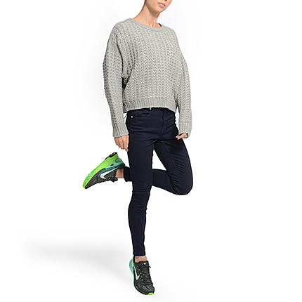 ペンシルデニムパンツ