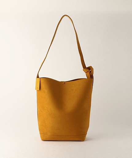 ＜ithelicy（イザリシー）＞ VITTO ショルダーバッグ