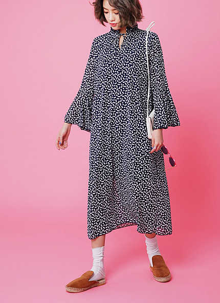 リボンフリルネックフラワーパターンロングワンピース・全2色・e46079